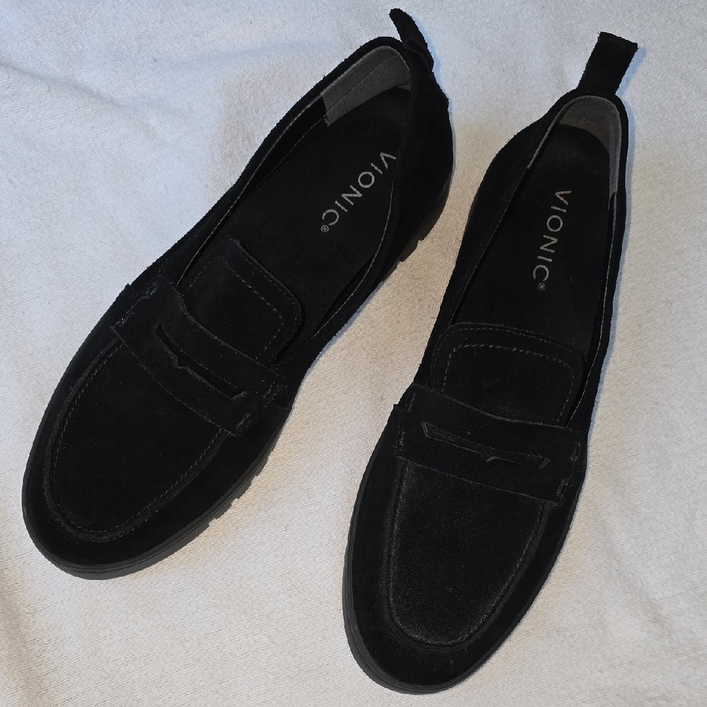 Vionic Women's Classic Black Slip-On Loafers 9.5 - Picture 3 of 10